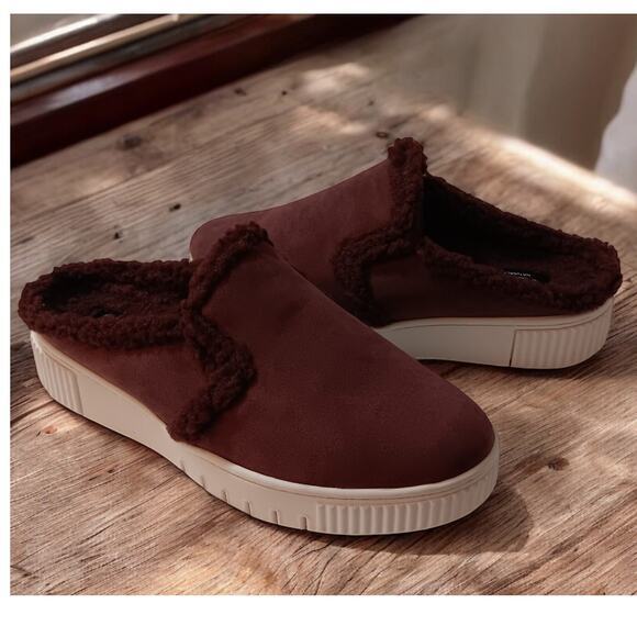 NEW NATURALIZER SOUL Slip‎ On Mules Comfort Shoes Size 9 Burgundy Rubber Sole - Picture 1 of 8